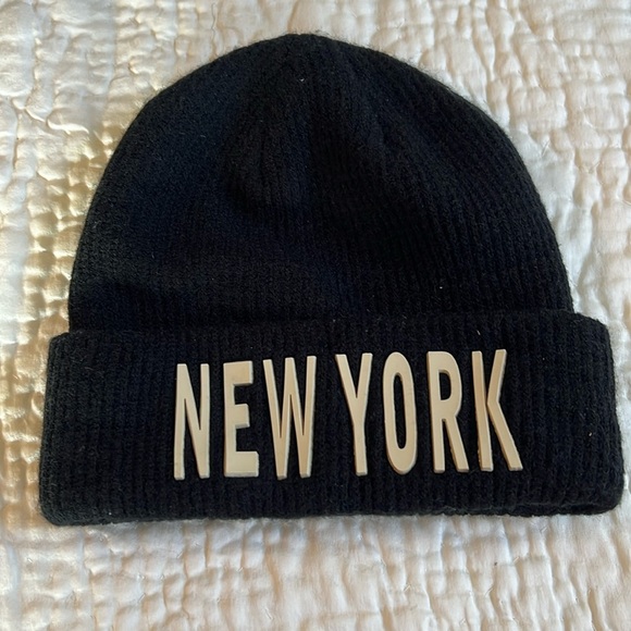 Robin Ruth New York Knit Beanie Hat Unisex Black White plus blue beanie - Picture 1 of 5